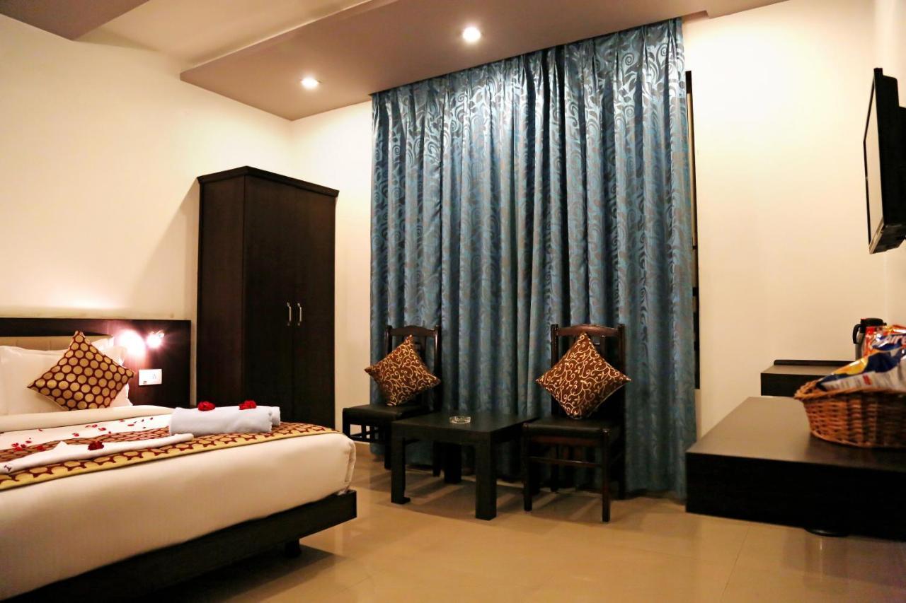 Narayans Leela Inn Udaipur Ngoại thất bức ảnh