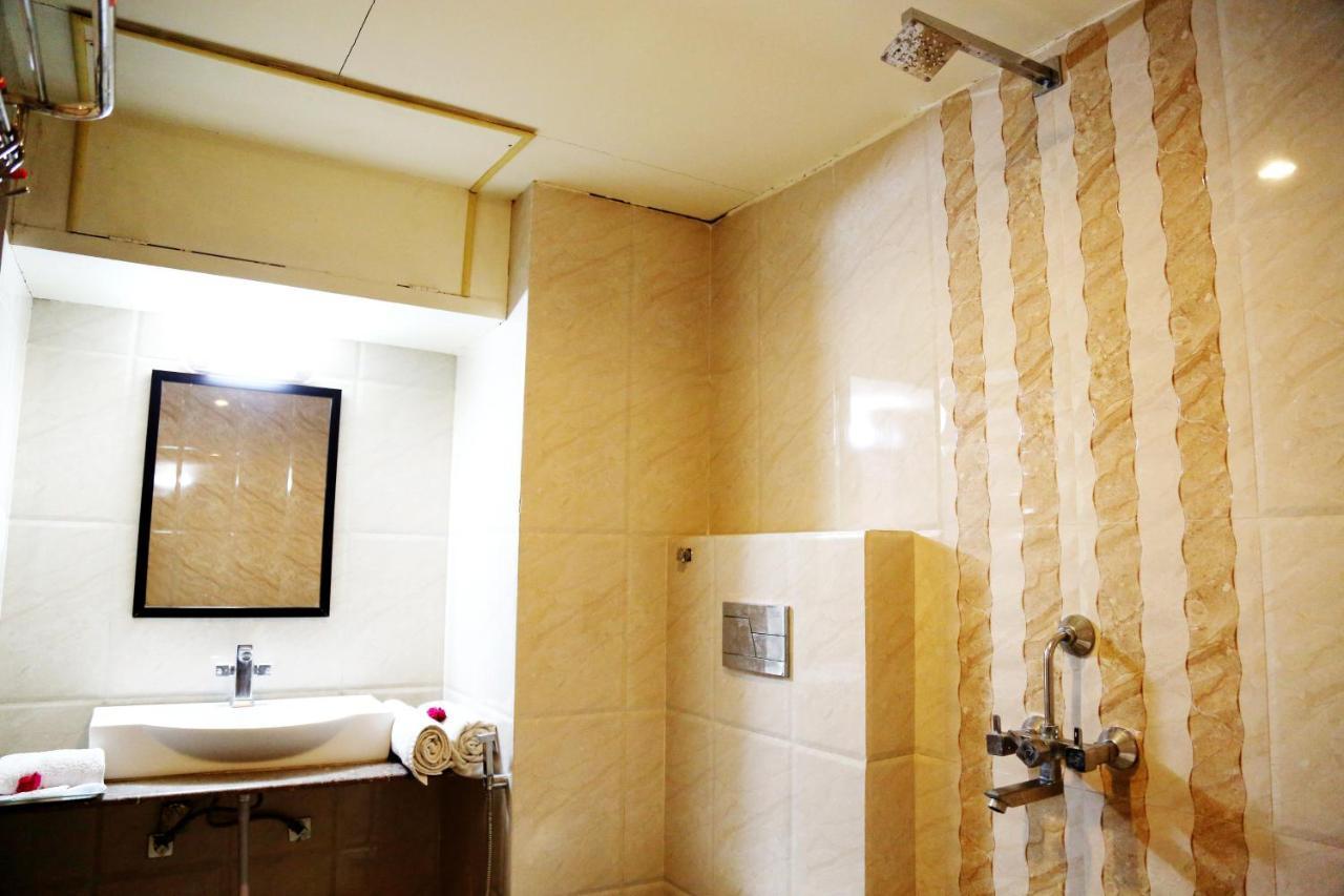 Narayans Leela Inn Udaipur Ngoại thất bức ảnh