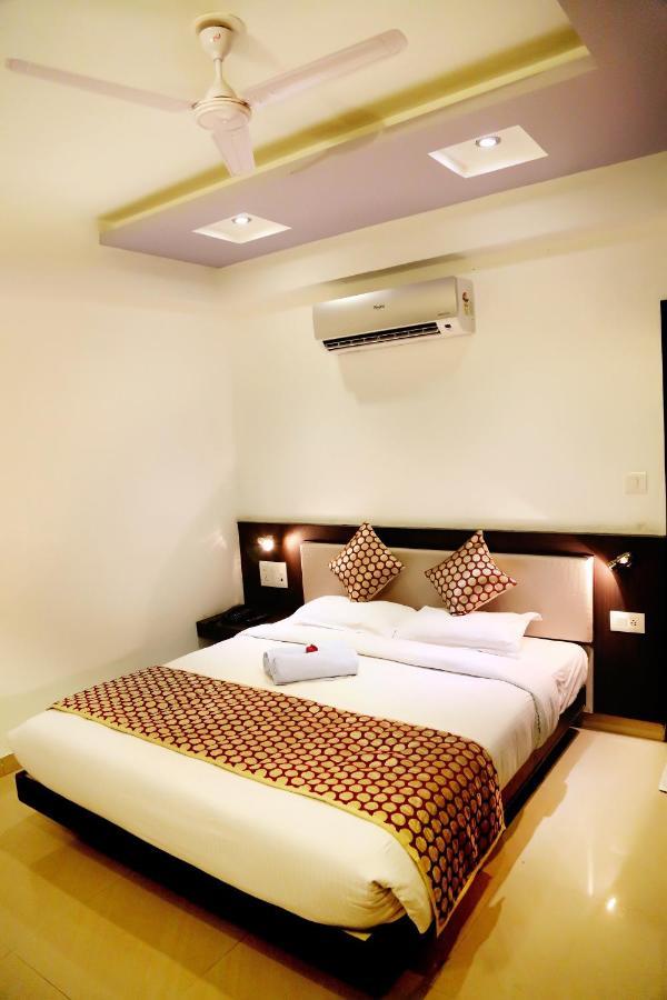 Narayans Leela Inn Udaipur Ngoại thất bức ảnh