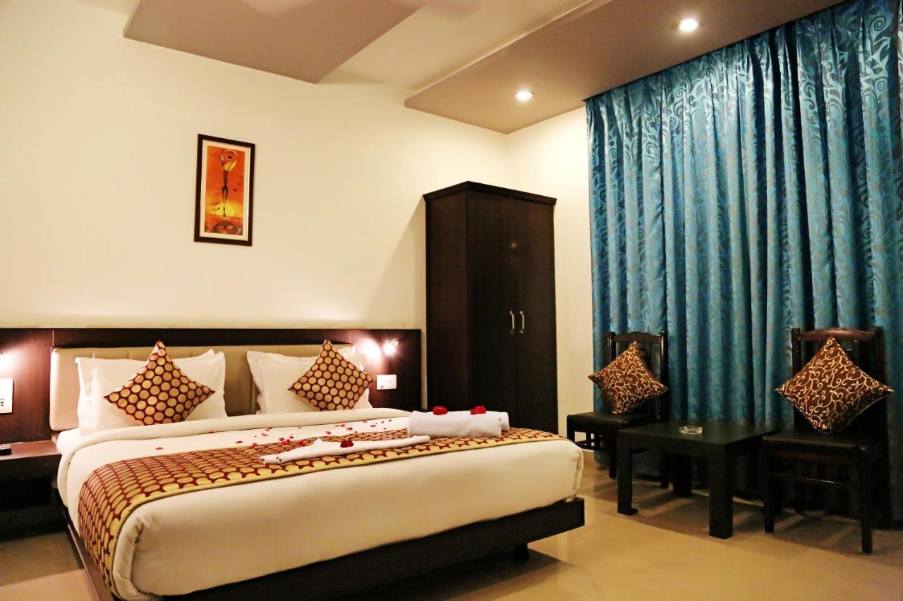 Narayans Leela Inn Udaipur Ngoại thất bức ảnh