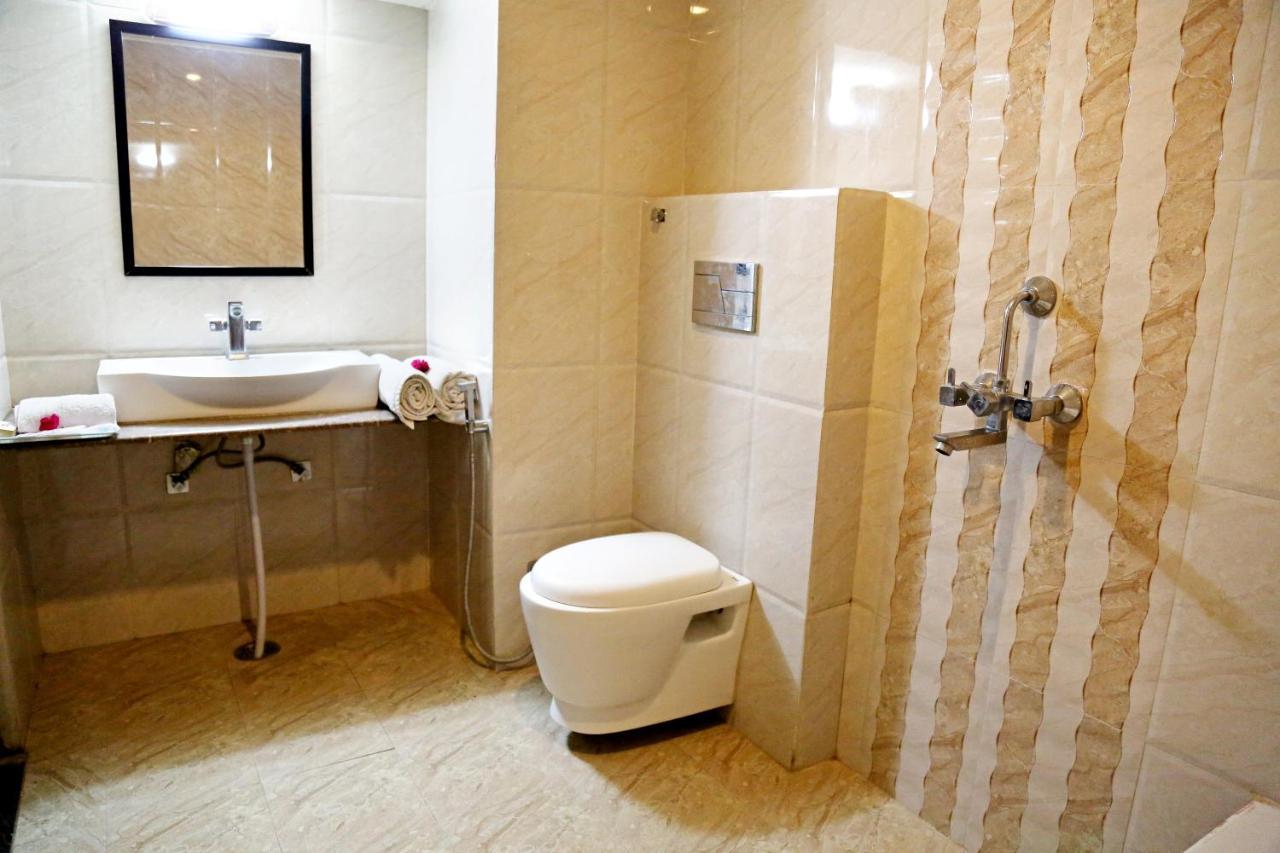 Narayans Leela Inn Udaipur Ngoại thất bức ảnh