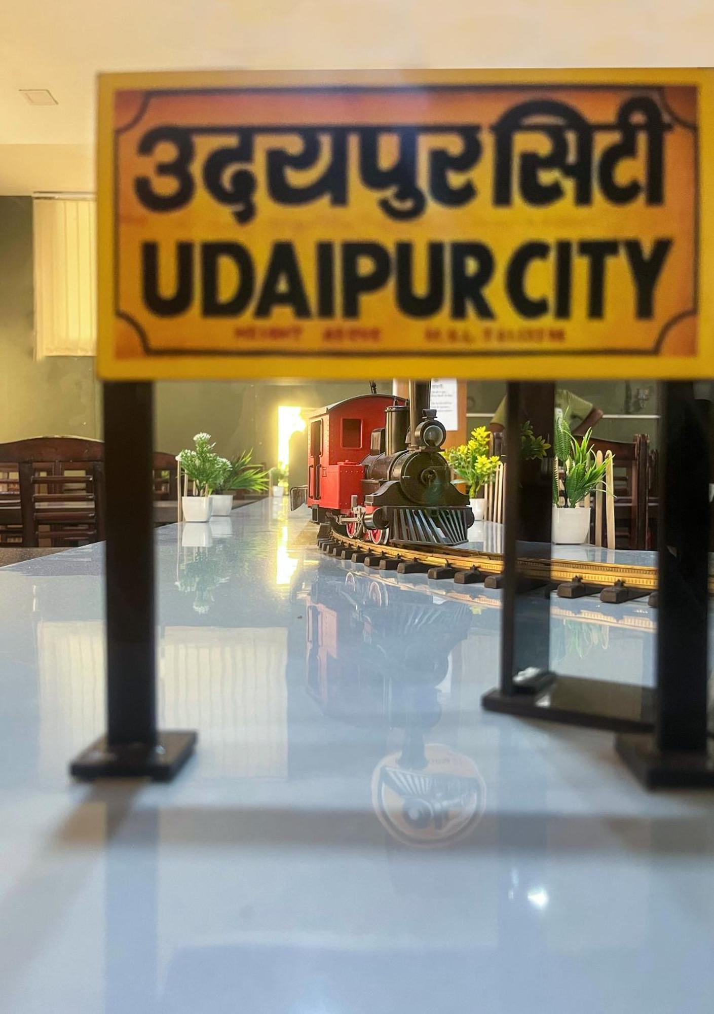 Narayans Leela Inn Udaipur Ngoại thất bức ảnh