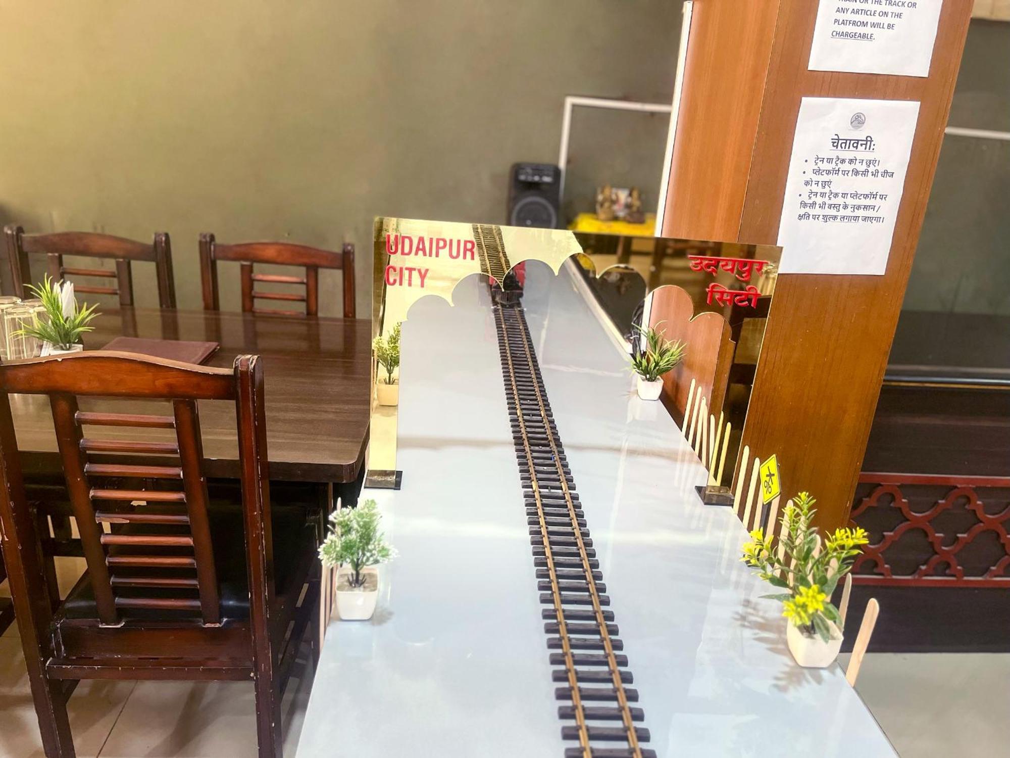 Narayans Leela Inn Udaipur Ngoại thất bức ảnh
